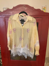 Load image into Gallery viewer, Spring Blouse
