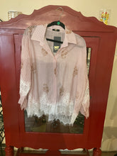 Load image into Gallery viewer, Spring Blouse
