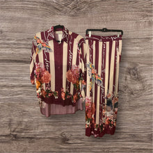 Load image into Gallery viewer, Swan Satin Set
