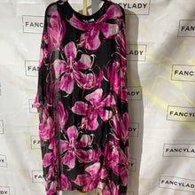 Load image into Gallery viewer, Long Floral Maxi
