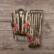 Load image into Gallery viewer, Swan Satin Set
