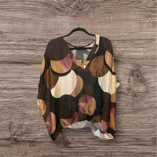 Load image into Gallery viewer, Beatriz Satin Blouse
