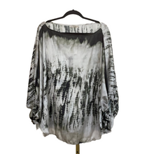 Load image into Gallery viewer, Tunic Blouse
