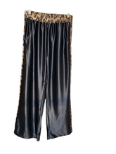 Load image into Gallery viewer, 80&#39;s Animal Pant
