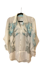 Load image into Gallery viewer, Spring Flower Blouse
