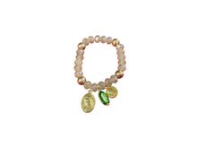 Load image into Gallery viewer, Pulseras en cristal con medallas
