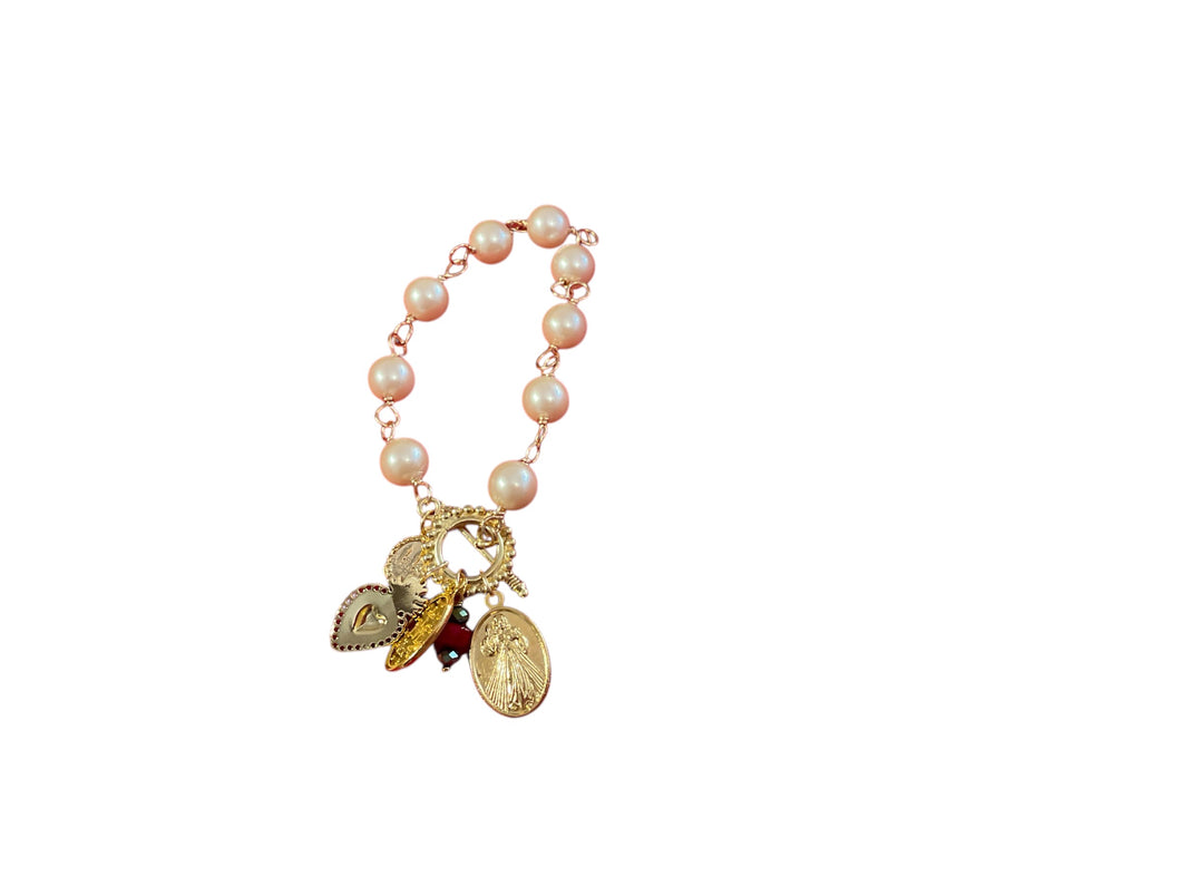 Pulseras Perlas y cierre dorado