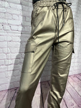 Load image into Gallery viewer, Cargo Metallic Joggers
