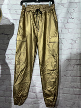 Load image into Gallery viewer, Cargo Metallic Joggers
