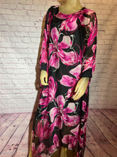 Load image into Gallery viewer, Long Floral Maxi
