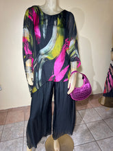 Load image into Gallery viewer, Grace Silk Set
