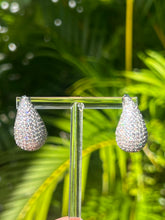 Load image into Gallery viewer, Misozi Rhinestone Earring
