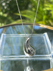 Lacrima Necklace