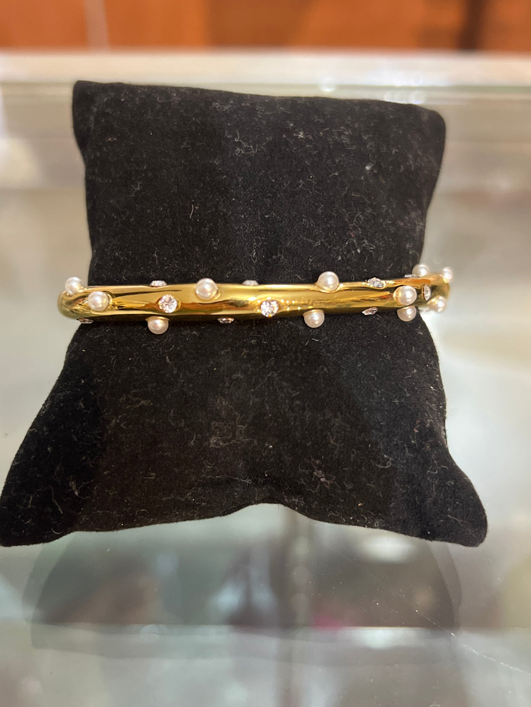 Hawaye Pearl Cuff Bracelet
