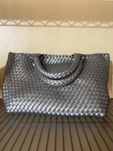 Load image into Gallery viewer, Woven Tote Bag 2455

