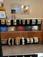 Load image into Gallery viewer, Varieté Cuff
