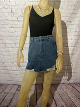 Load image into Gallery viewer, Bay Tank Top
